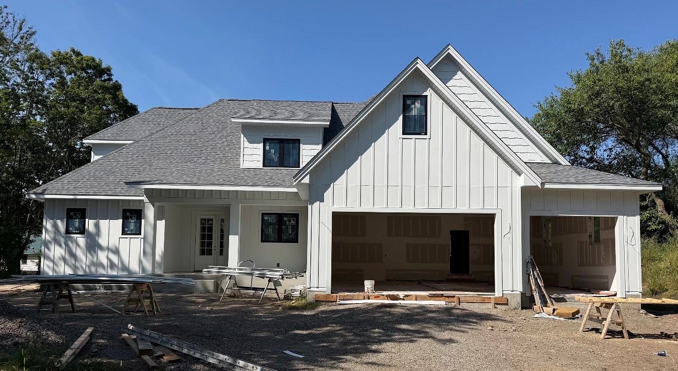 New Construction — Siding & Windows