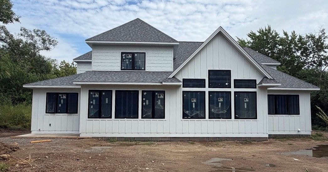 New Construction — Siding & Windows