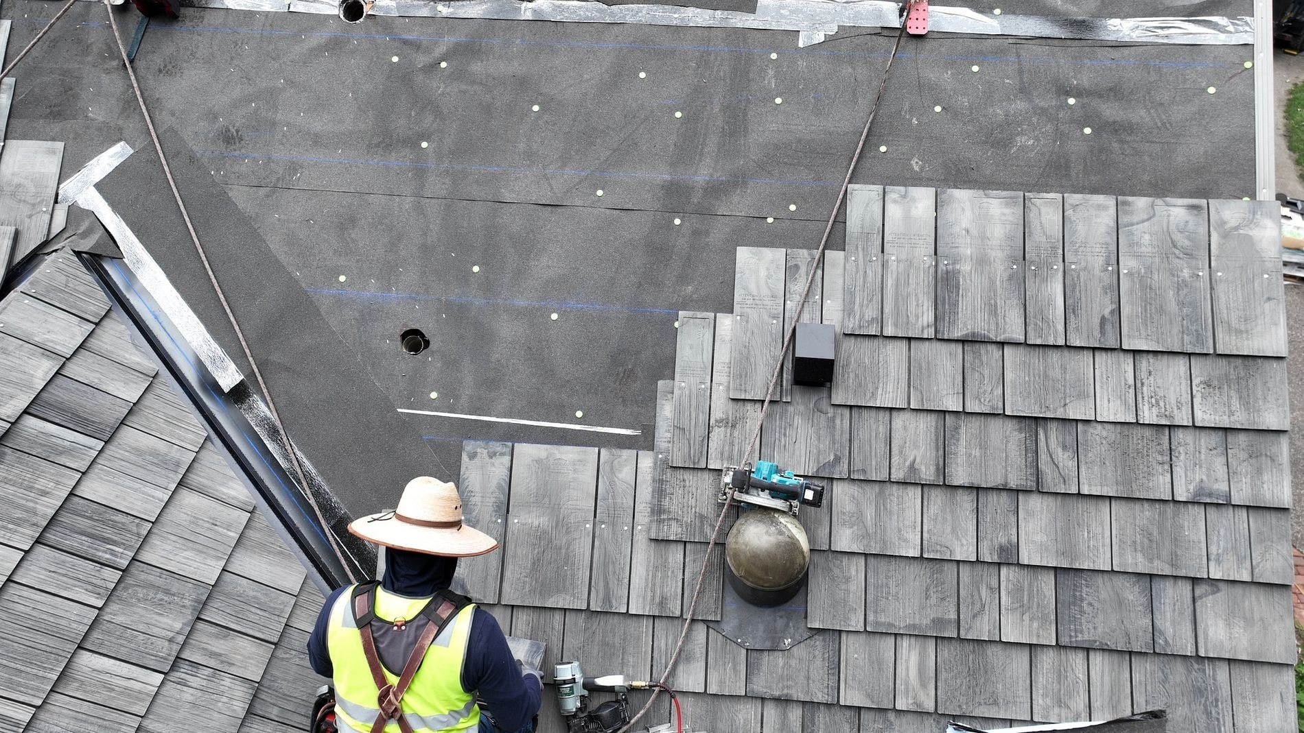Install - Brava Cedar Shake Canyon Grey